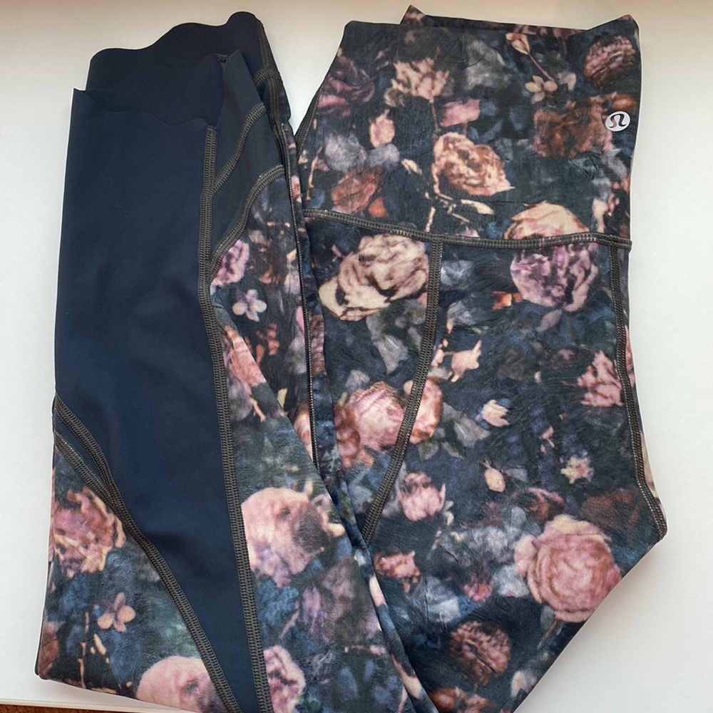 Lululemon floral capri leggings
